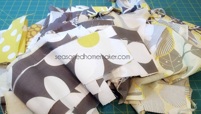 Covering your serger or sewing machine is essential. This simple tutorial will show you how to make a simple serger cover in very little time.