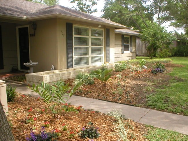 How To Landscape The Seasoned Homemaker, How To Landscape Front Yard For Beginners