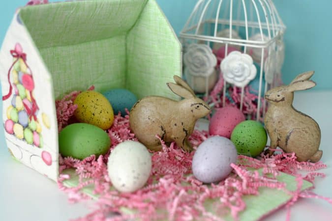 Make these Easy DIY Fabric Baskets for Easter or for Home Organization! Easy to Make and fun to sew.