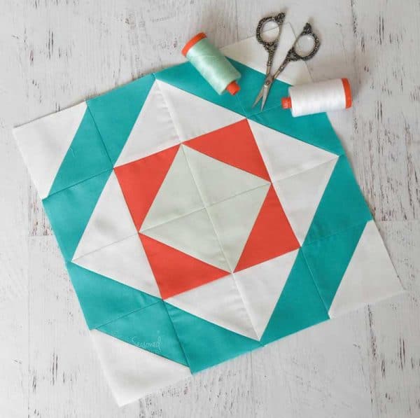 Learn How to Make an Easy Mosaic Quilt Block